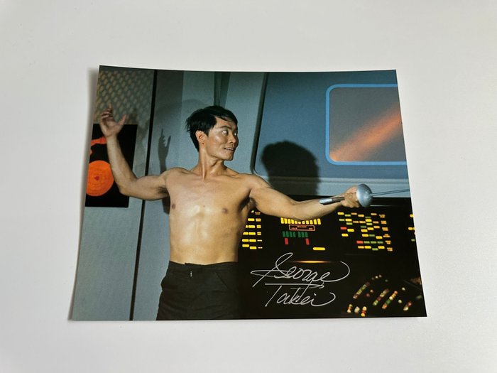 Star Trek - Signed by George Takei