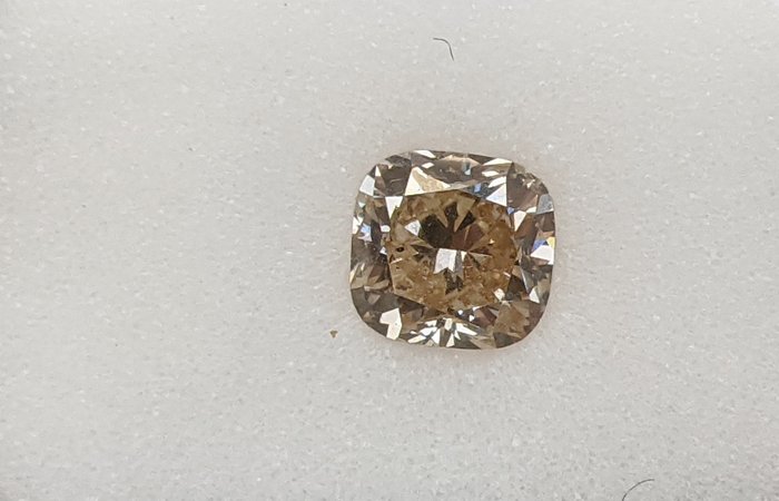 钻石 - 1.03 ct - 枕形 - 淡彩褐带黄 - VS2 轻微内含二级, No Reserve Price
