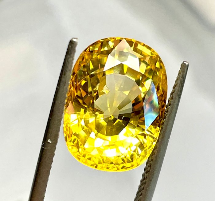 Deep Orangy Yellow Sapphire - 14.04 ct