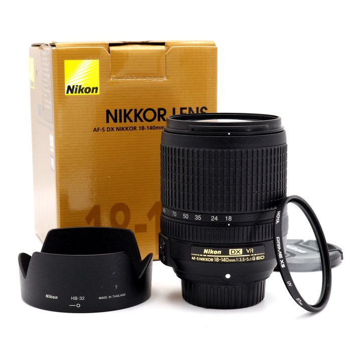 Nikon AF-S 18-140mm f/3.5-5.6G ED VR IF + HB-32 zonnekap Zoom objektív
