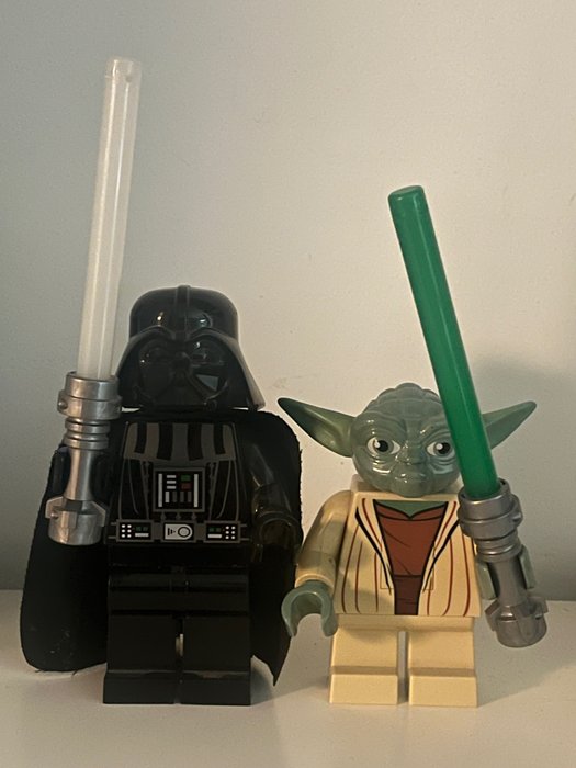 Lego - Star Wars - SW Torch Big Figures with light up lightsabers