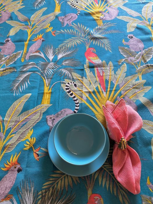 优雅的桌布，配有热带别致的装饰，配有鹦鹉和丛林动物 - 桌布  - 2.4 m - 1.38 m