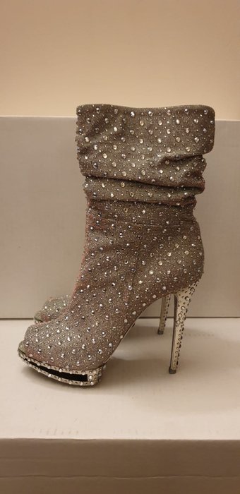 Le Silla - Magas sarkú cipő - Méret: Shoes / EU 37