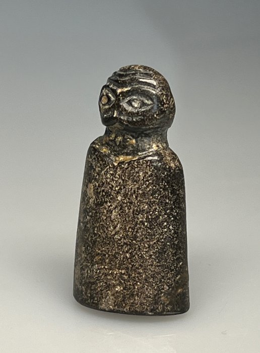 Mesopotamisch Een uiterst zeldzaam stenen idool met herkomst (onderzocht door professor Lambert (1926-2011)