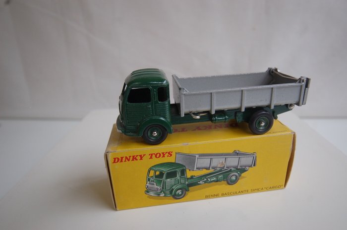 Dinky Toys France 1:43 - Modell lastbil - ref. 578 Simca Cargo