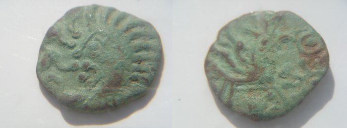 Celtas, Bellovaci. Bronze au "Coq  et à la tête  humaine" circa  50 - 30 avant J-C.  (Sin Precio de Reserva)