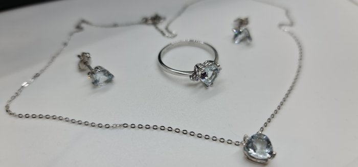 yukiko - 3 piece jewellery set - cuore acquamarina - 18 kt. White gold Aquamarine - Diamond 