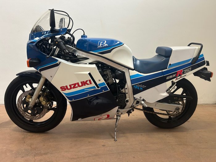Suzuki - GSX-R - 750 cc - 1986