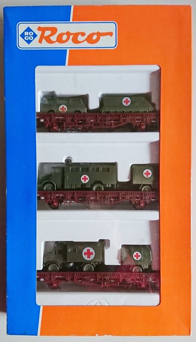 Roco H0 - 44024 - Set di vagoni merci di modellini di treni (1) - Treno medico della Bundeswehr - DB