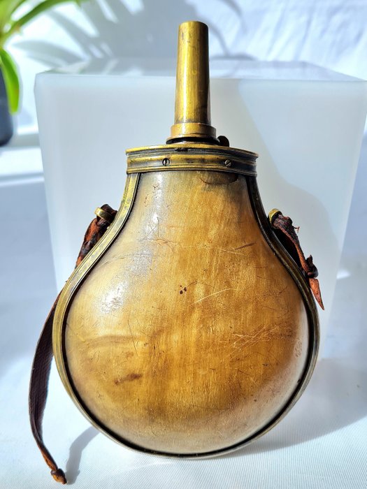 Powder Horn - Gun Powder Flask - Flachmann (1) - 1800er - Leder, Messing, Horn