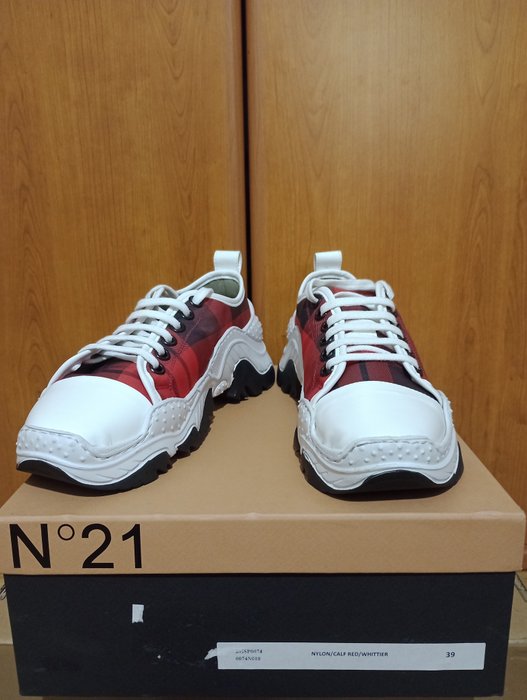 No. 21 - Sneakers - Størelse: Shoes / EU 39