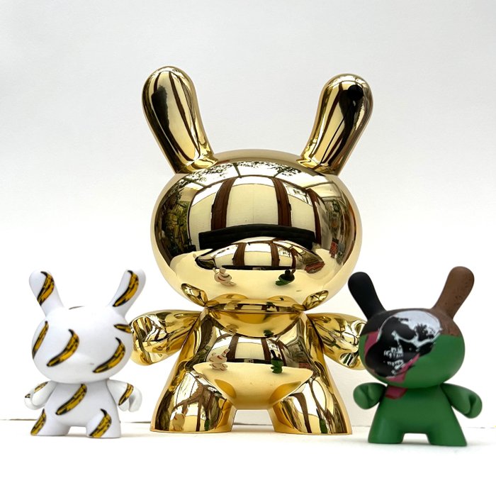 Kidrobot Dunny 8 Limited Gold Edition TOO MANY CELL PHONES 263/333 product visionaires / Kidrobot - Figura -  (3) - Desconhecido