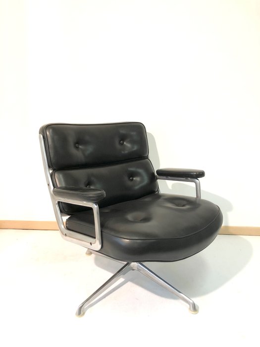 Herman Miller - Charles & Ray Eames - 扶手椅子 - 模组。 675，时代生活，大堂椅 - 皮革, 钢, 铝
