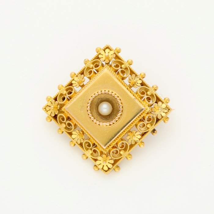 Brooch - 14 kt. Yellow gold Pearl 
