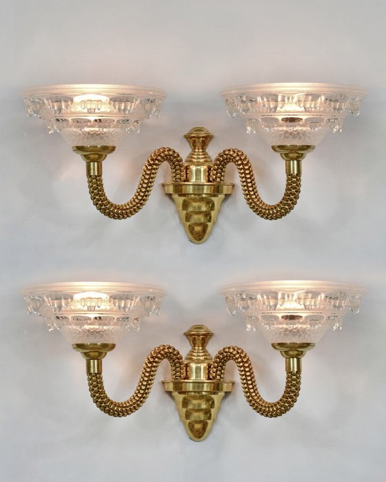 a pair of French wall lights by Boris Lacroix - Væglampe - Glas, forgyldt bronze