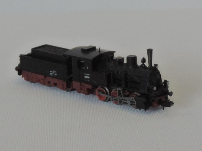Arnold N - 2223 - Damplokomotiv med tilhengervogn (1) - DR (DDR)