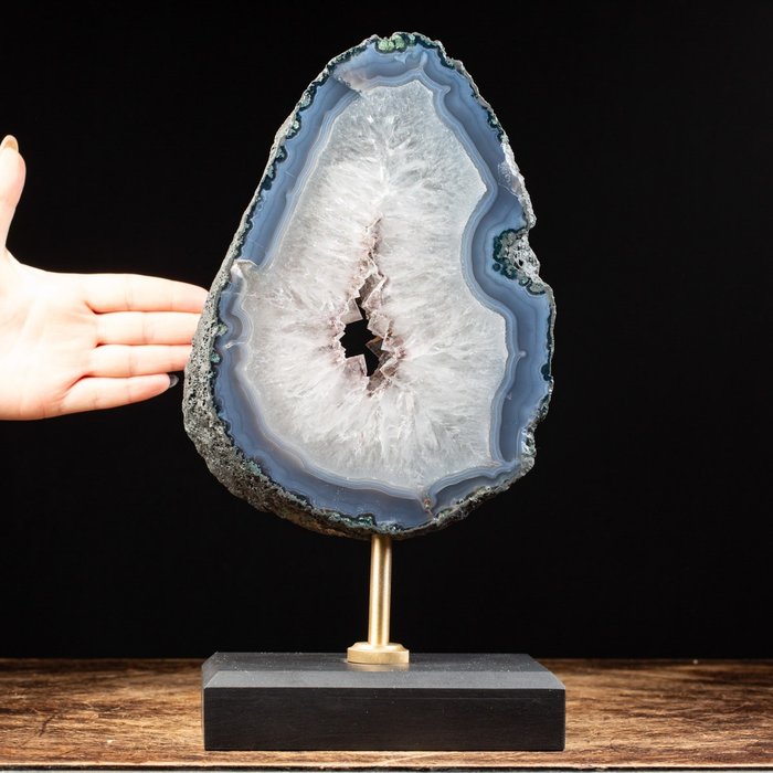 Decorative Agate Geode - Artistic Wood and Brass Base - Height: 337 mm - Width: 177 mm- 3515 g