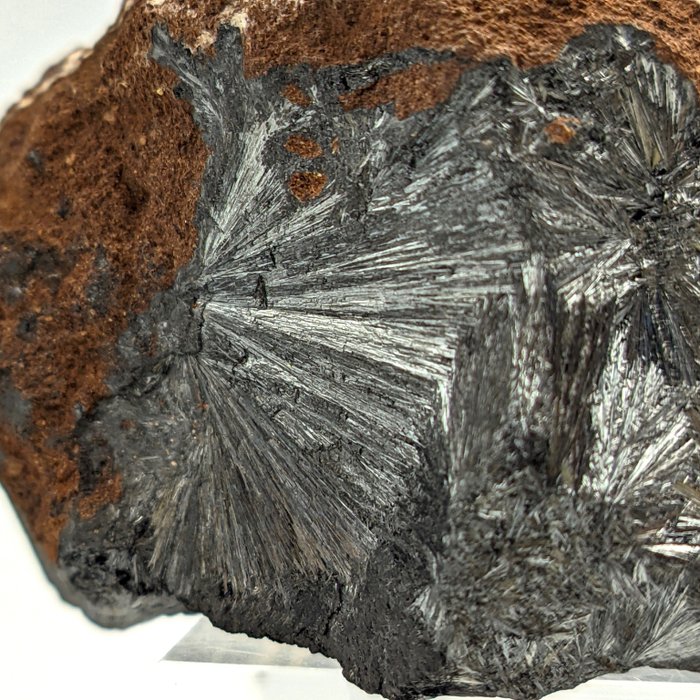 銻礦，閃亮輝銻礦的光芒 水晶 - 高度: 76 mm - 闊度: 53 mm- 297 g