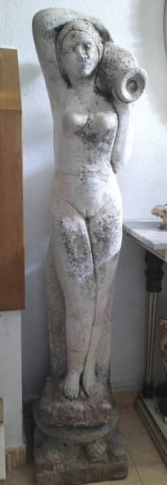 Sculpture, Mujer desnuda - 135 cm - Pierre de fonte