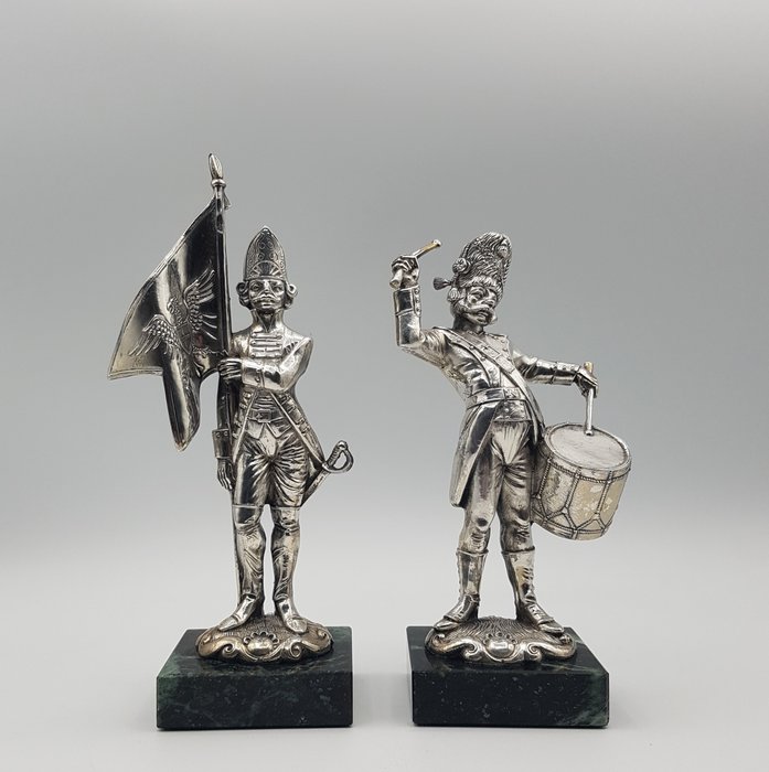 Coppia di soldati rivestiti in Argento laminato 925 Fiorentino (h 21,5 cm) - Figuriini (2) - Hopealaminoitu