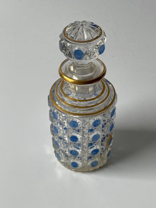Baccarat - Frasco de perfume (1) - Diamantes de piedras preciosas azules - Cristal