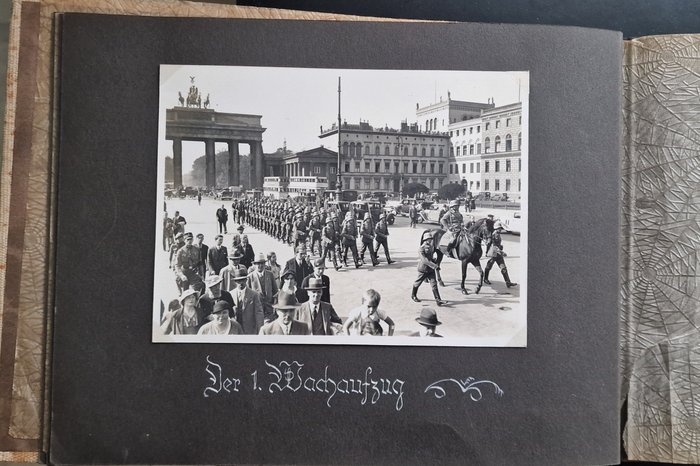Infantaria do exército - Fotografia militar - Álbum de fotos da Wehrmacht, contendo 74 fotos grandes do exército alemão.
