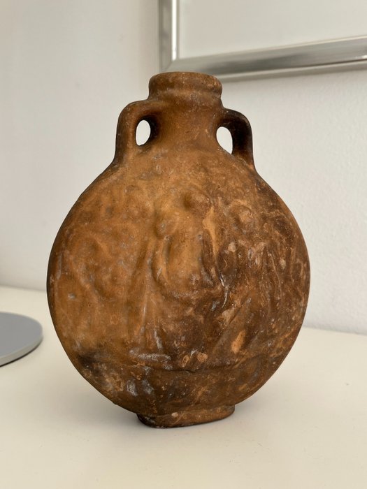 Het oude Egypte, Grieks-Romeinse periode Terracotta Pelgrimsfles - 17.4 cm
