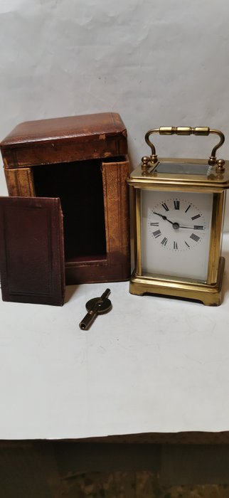 Pendulette de voyage - Laiton - Bronze - Verre - 1850-1900
