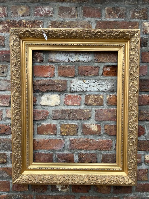 框架  - 5. 木材和石膏。 60x45 厘米绘画的相框。铭文和日期为 1885 年。