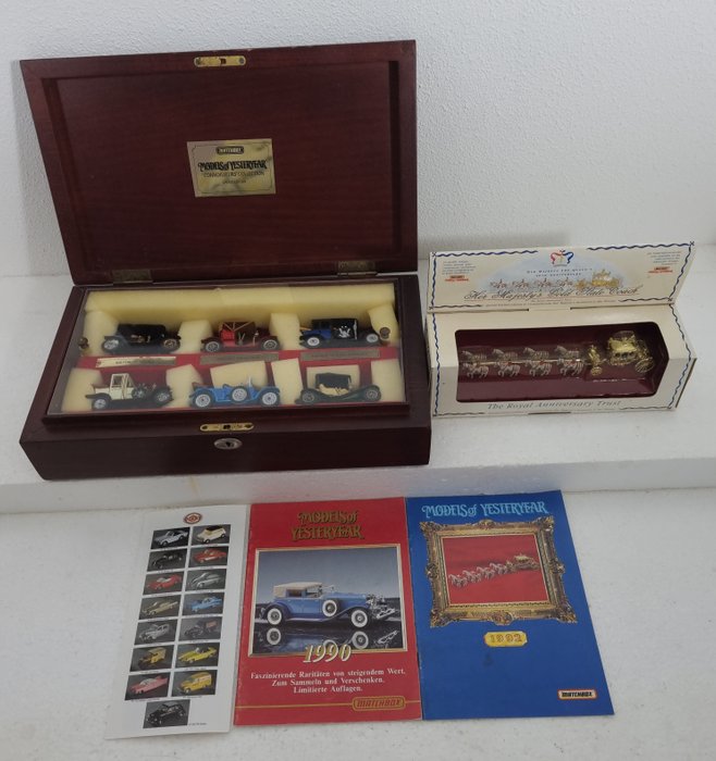 Matchbox 1:43 - 2 - Modellauto - Models of Yesteryear Collection, The Majesty's Gold State Coach