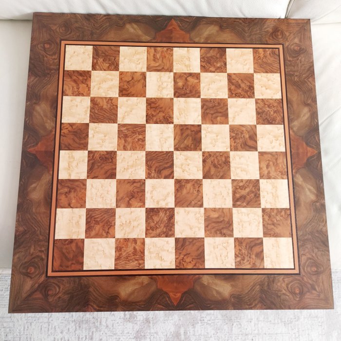 Schachbrett aus Walnuss Wurzelholz 63 x 63 cm - Schachspiel - Holz