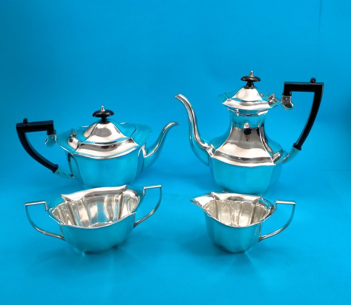 Serviciu de cafea și ceai - Placat cu argint