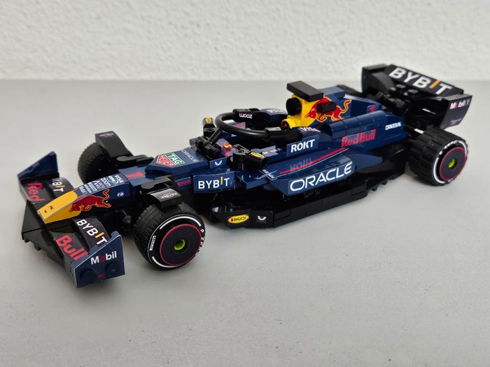Lego - MOC - Limited! F1 Redbull RB20. Ontworpen door CG-Force Designs! RB 20 Red Bull! - Depois de 2020