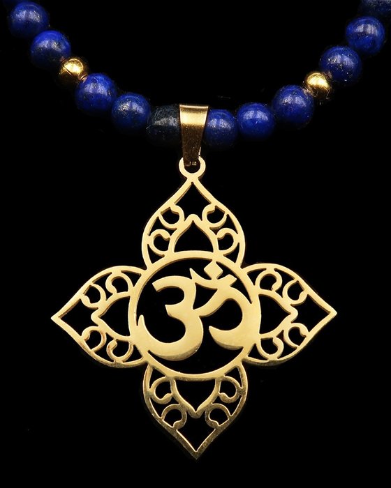Lapis lazuli - Boeddhistische ketting - Lotusbloem, Om ॐ - Volheid, versterkt energie - 14K GF gouden sluiting - Ketting met hanger