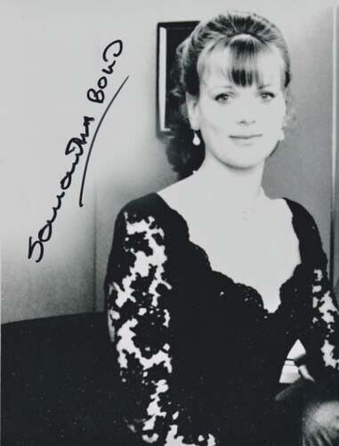 James Bond 007: GoldenEye - Samantha Bond (Miss Moneypenny) - Autograph, Photos, Signed with Certified Genuine b´bc