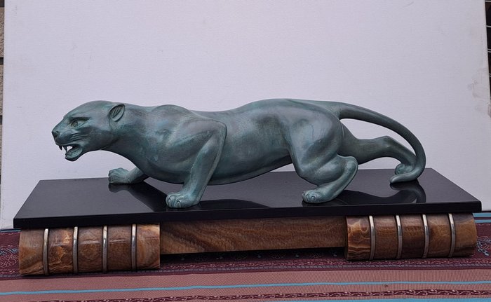 Guy Debe, - 雕塑, Panthère a la  chasse. - 28 cm - 大理石, 粗锌 - 1930