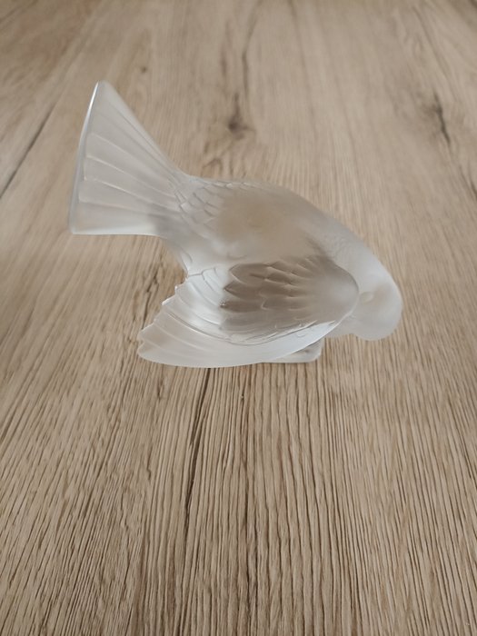 Lalique - 小塑像 - Oiseau - Moineau Coquet - 水晶