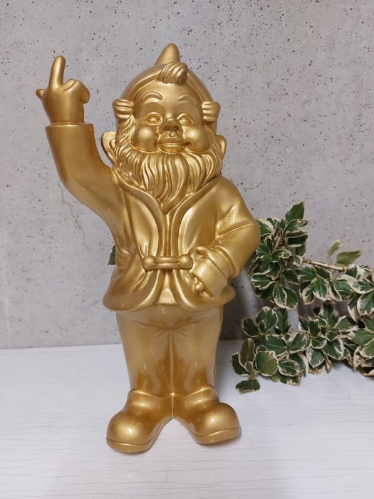 雕像, naughty gold gnome with middle finger - 30 cm - 聚樹脂