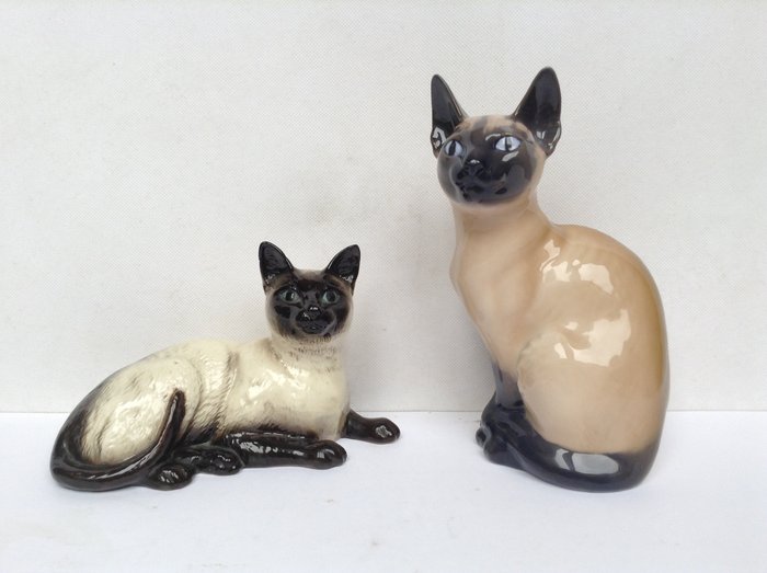 Royal Copenhagen - Lotte Benter - 小雕像 - chats Siamois  (2) - 瓷器