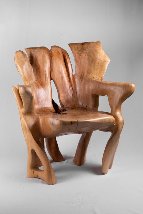 Logniture - 扶手椅子 - Veles - 由整块木头雕刻而成的电锯 | 手工制作 | - 木