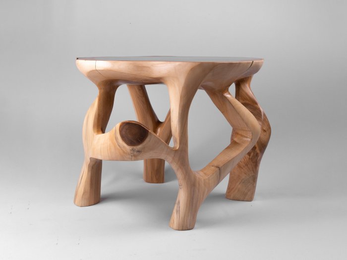 Logniture - 咖啡桌 - Domus - 由单块木头雕刻而成的电锯 |手工制作| - 木
