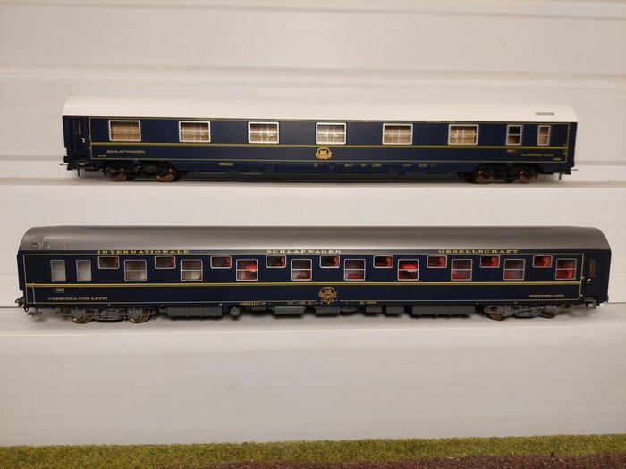 Rivarossi H0 - 3604/3619 - Model wagonu pasażerskiego (2) - 2 wagony pasażerskie Orient Expressu - C.I.W.L
