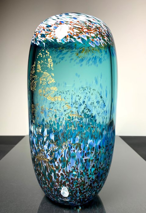 Maxence Parot - 花瓶 -  獨特的花瓶顏色和金色 24 厘米  - 玻璃
