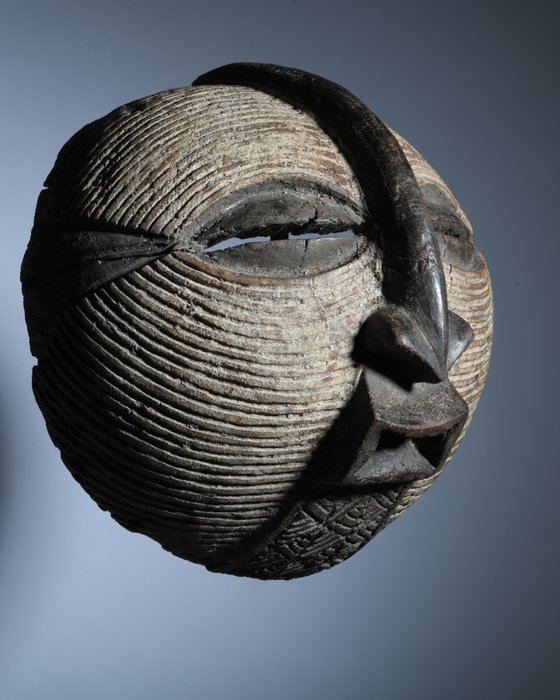 雕塑 - 卢巴·基夫韦贝面膜 - 刚果（金）