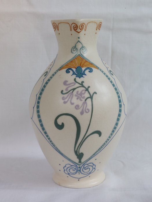 Arnhemsche Faiencefabriek - Klaas Vet - Vase -  "156" and "AN"  - Ceramic