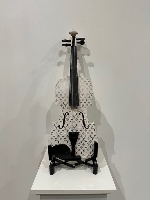 Art'Pej - Violon Louis Vuitton