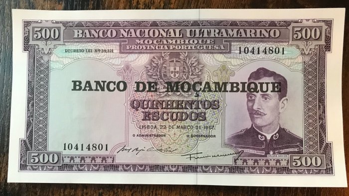 Mozambique. - 100 x 500 Escudos ND (1976 - old date 22-3-1967) - original bundle - Pick 118