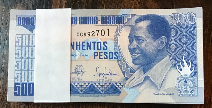 Bissau-Guinea. - 100 x 500 Pesos 1990 - original bundle - Pick 12