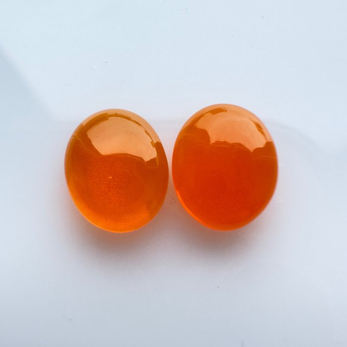 2 pcs 橙色 蛋白石 - 2.70 ct