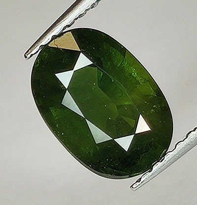 Grøn Safir - 1.50 ct